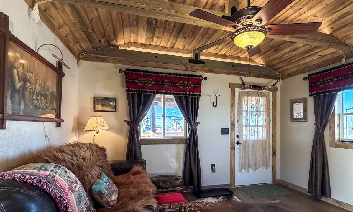 Photo of Livingroom in Riverton