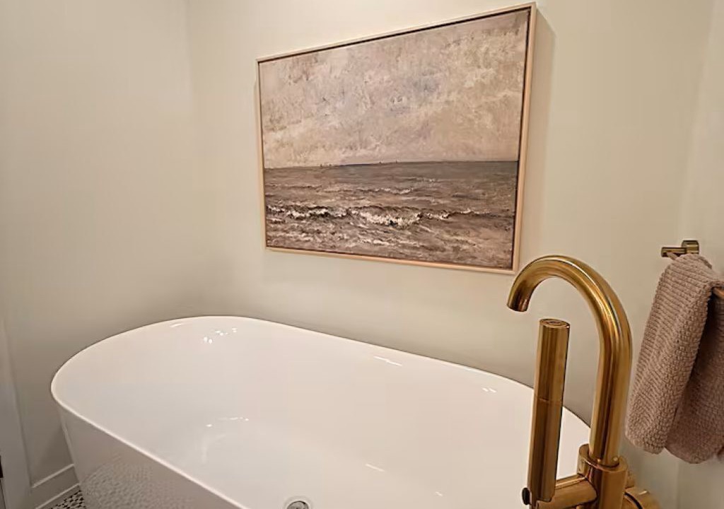 Photo of Bathroom in Lac-des-Plages