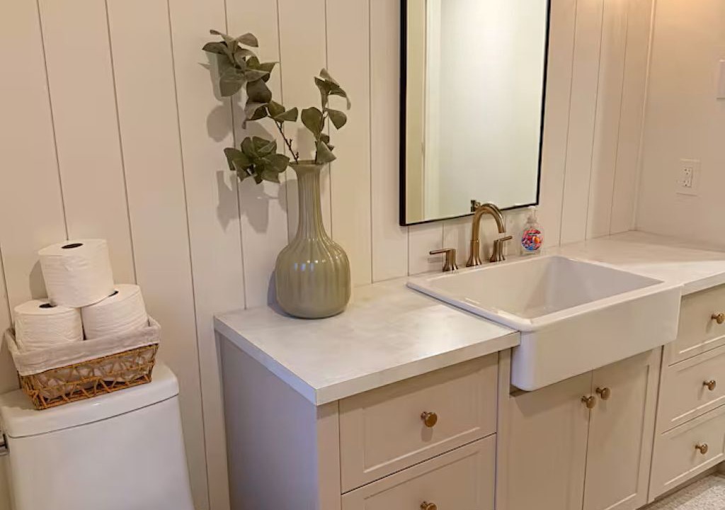 Photo of Bathroom in Lac-des-Plages
