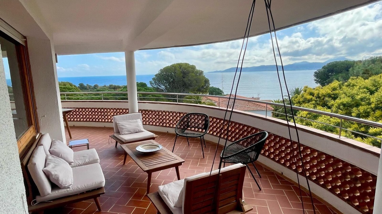 Photo of Patio Balcony in Llanca