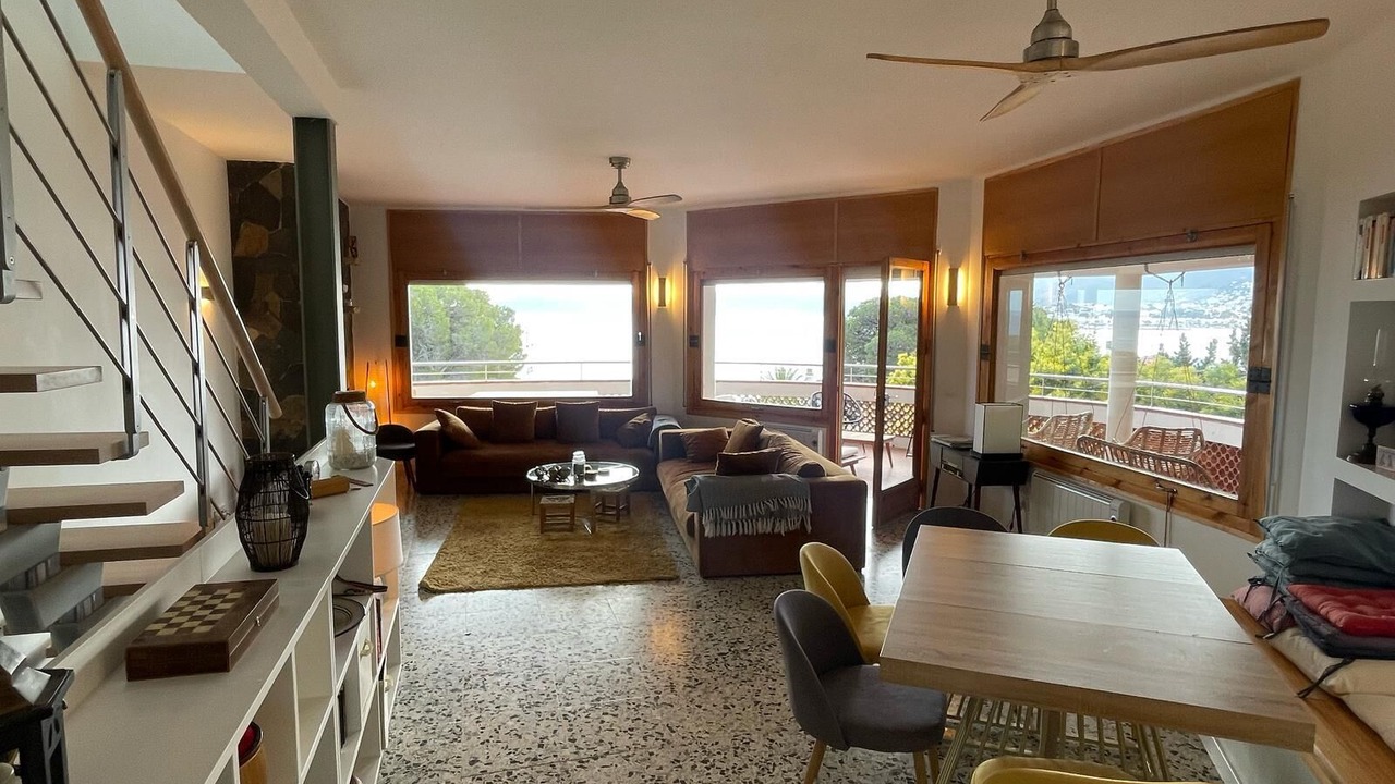 Photo of Livingroom in Llanca