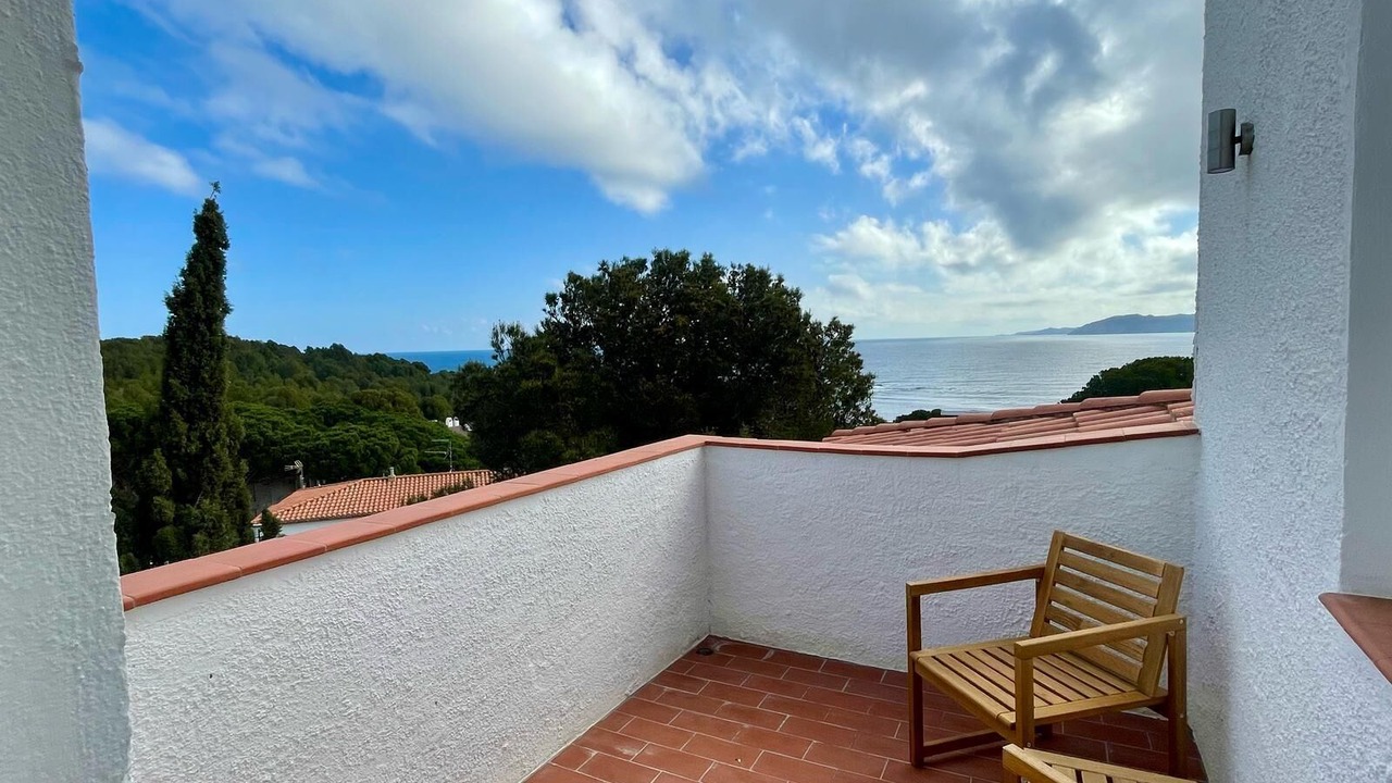 Photo of Patio Balcony in Llanca