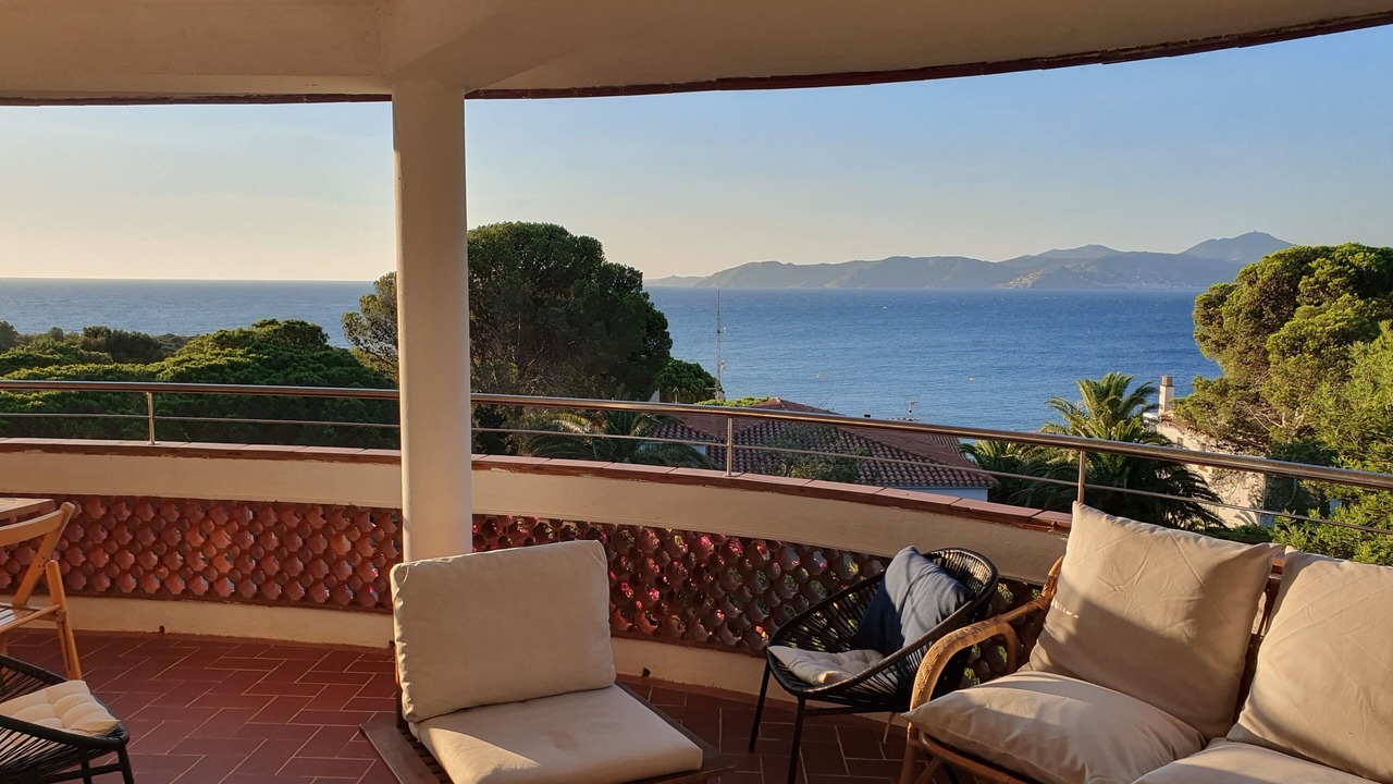 Photo of Patio Balcony in Llanca