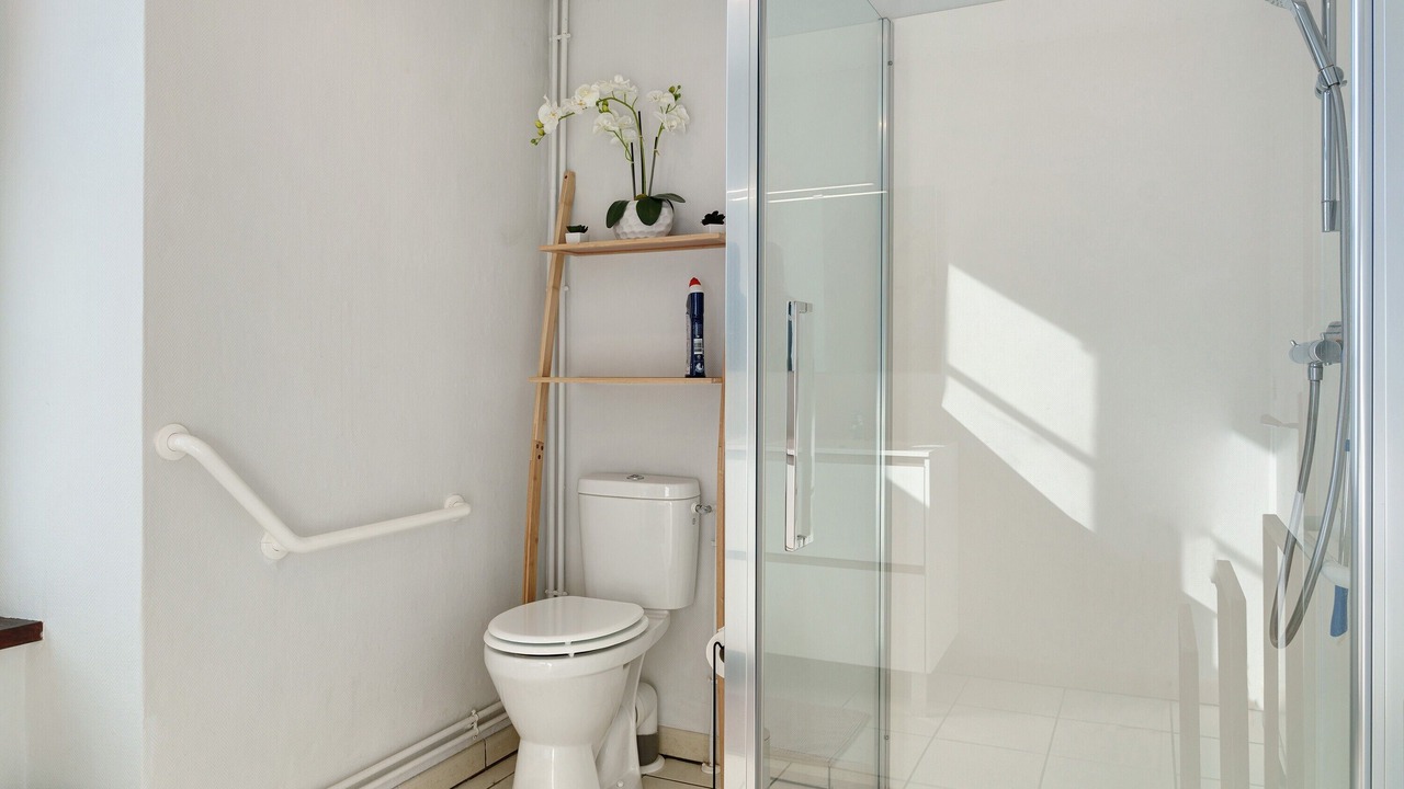 Photo of Bathroom in Lau-Balagnas