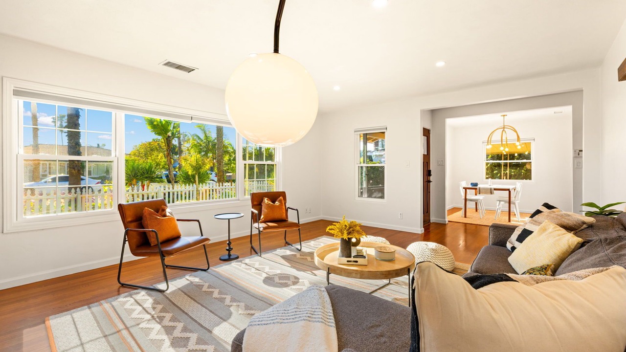 Photo of Livingroom in South Oceanside