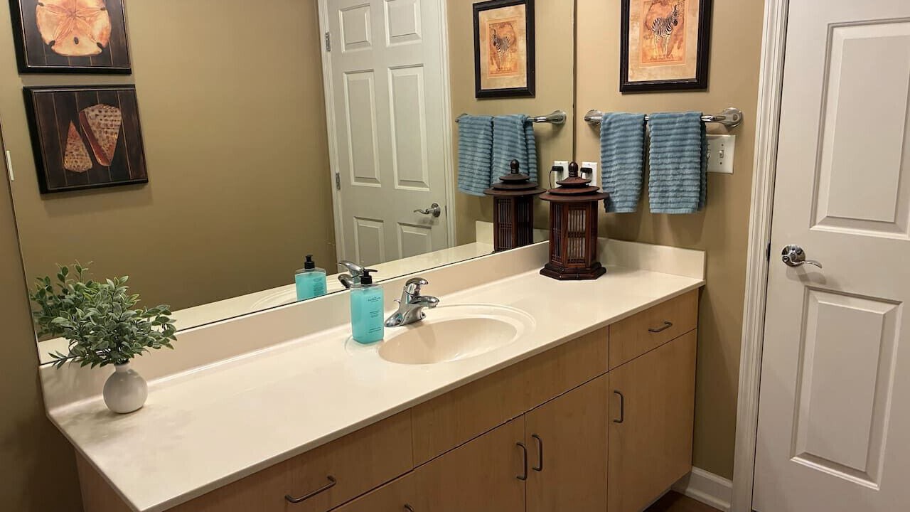 Photo of Bathroom in Thomas Drive