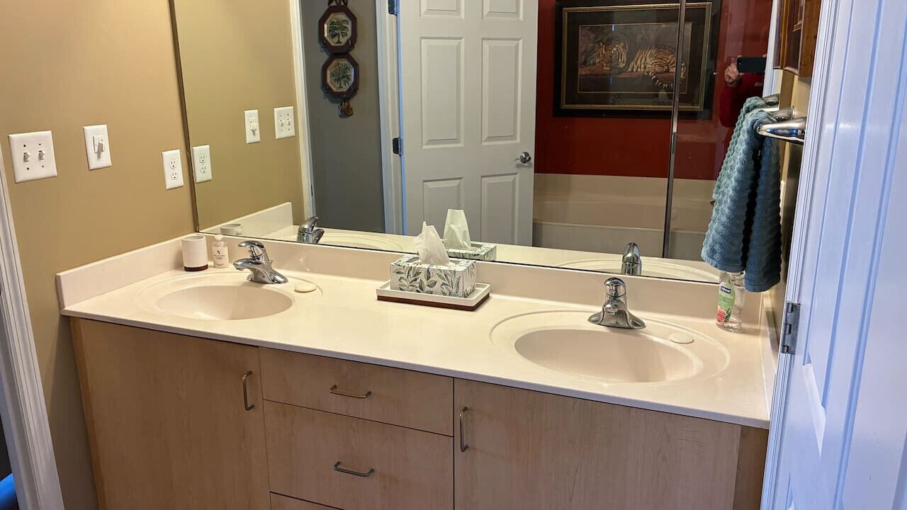Photo of Bathroom in Thomas Drive