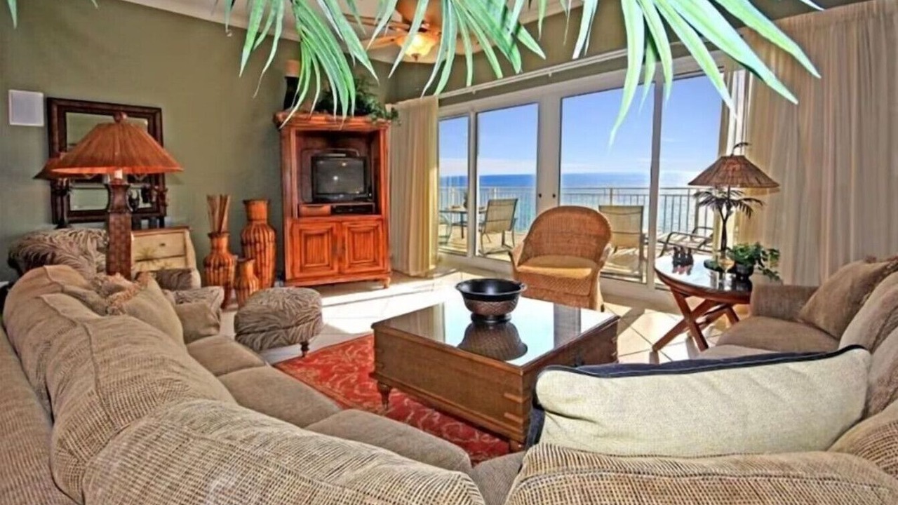 Photo of Livingroom in Thomas Drive