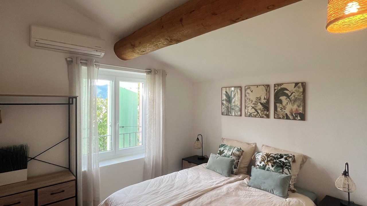 Photo of Bedroom in Donzere