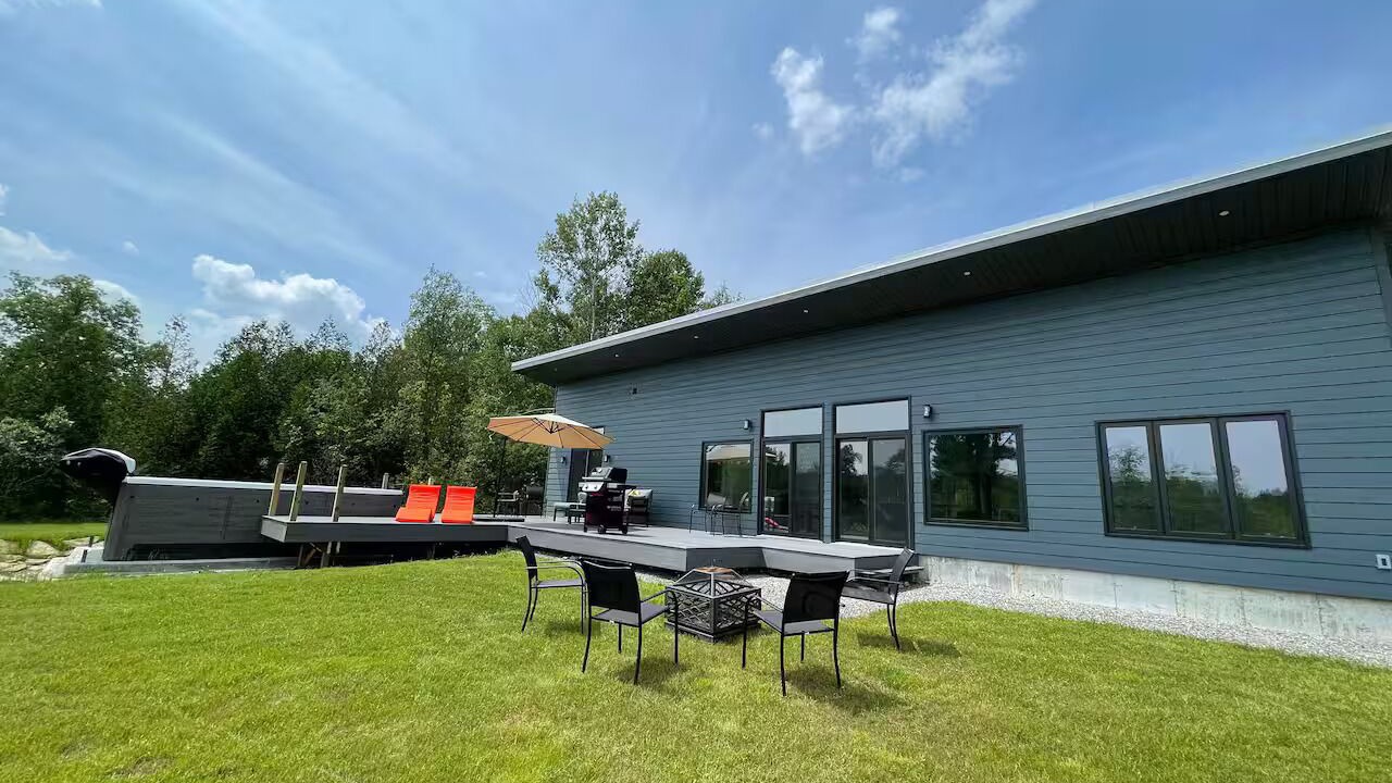 Photo of Outdoor in Montague