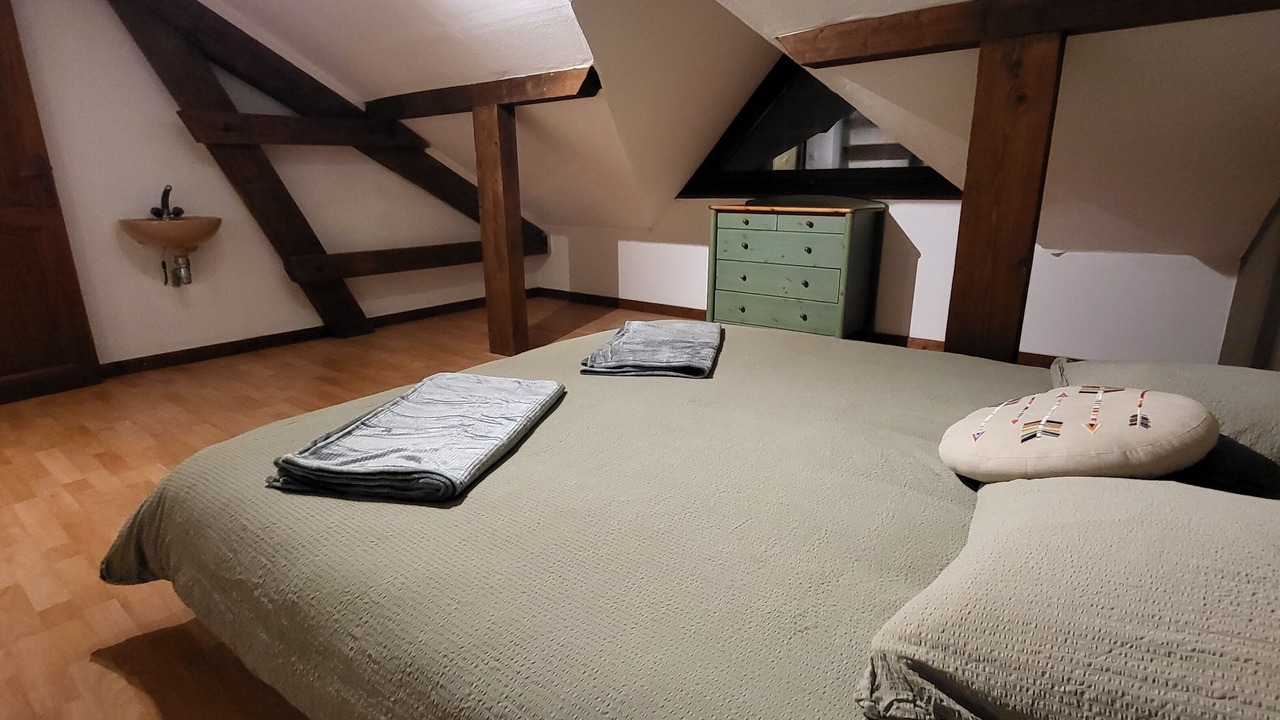 Photo of Bedroom in Evette-Salbert