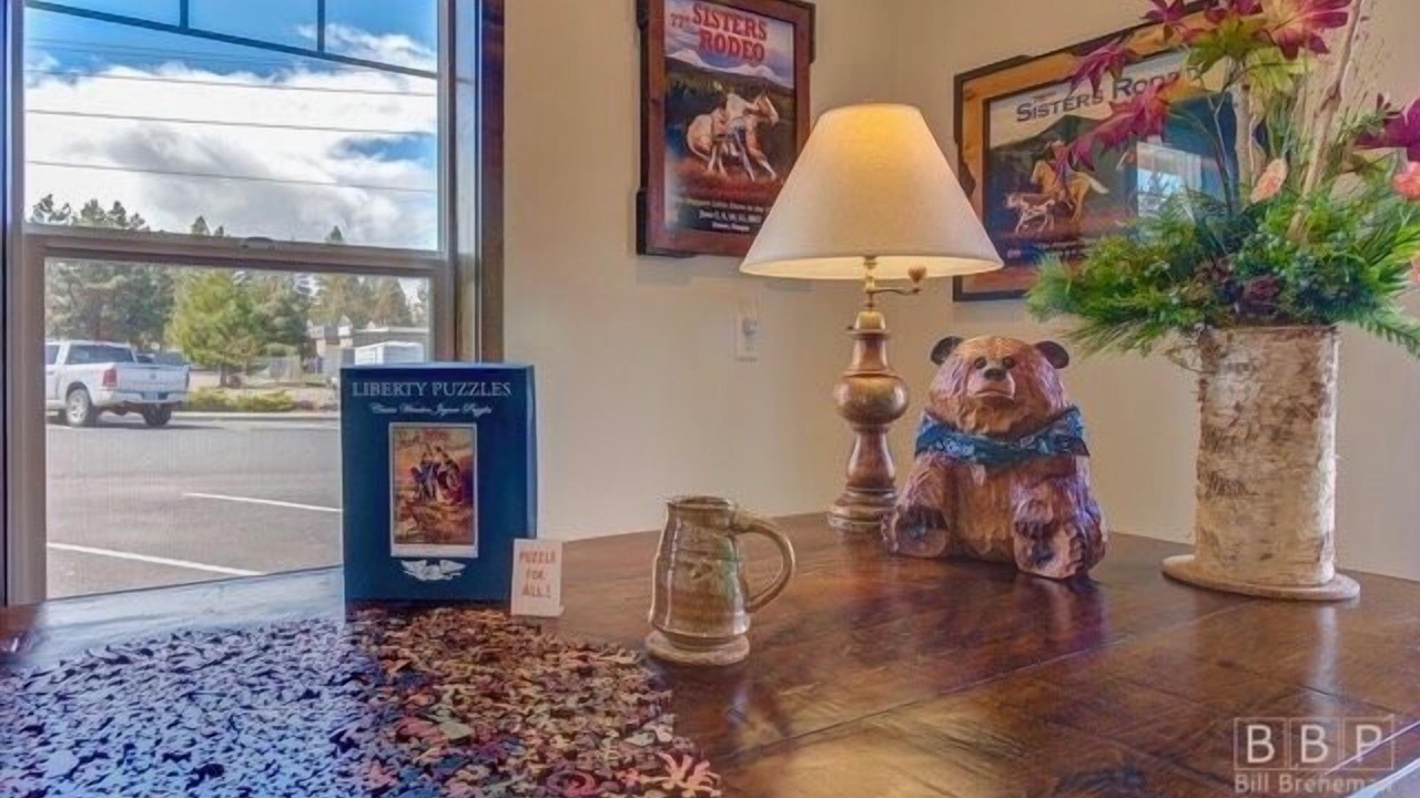 Photo of Others in Sisters