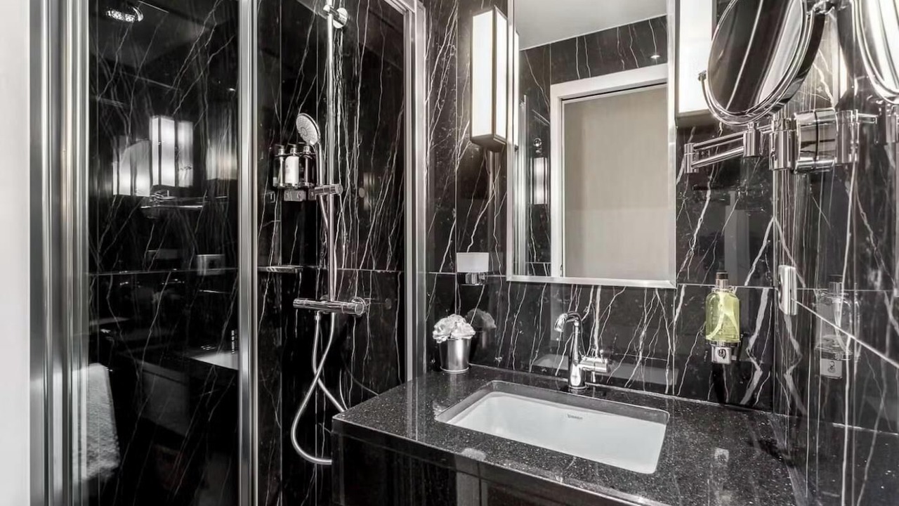 Photo of Bathroom in Les Halles