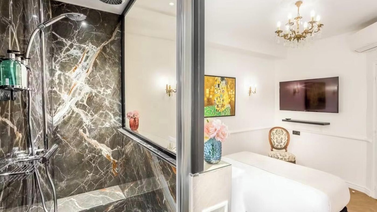 Photo of Bathroom in Les Halles