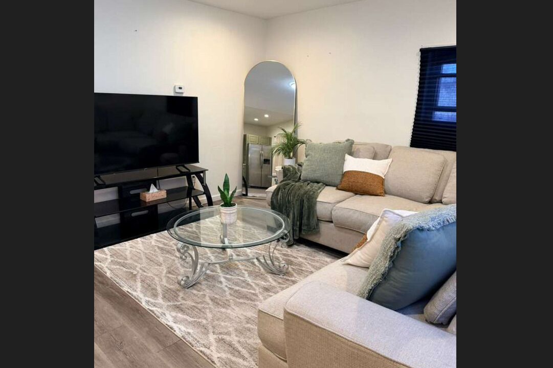 Photo of Livingroom in Deer Park