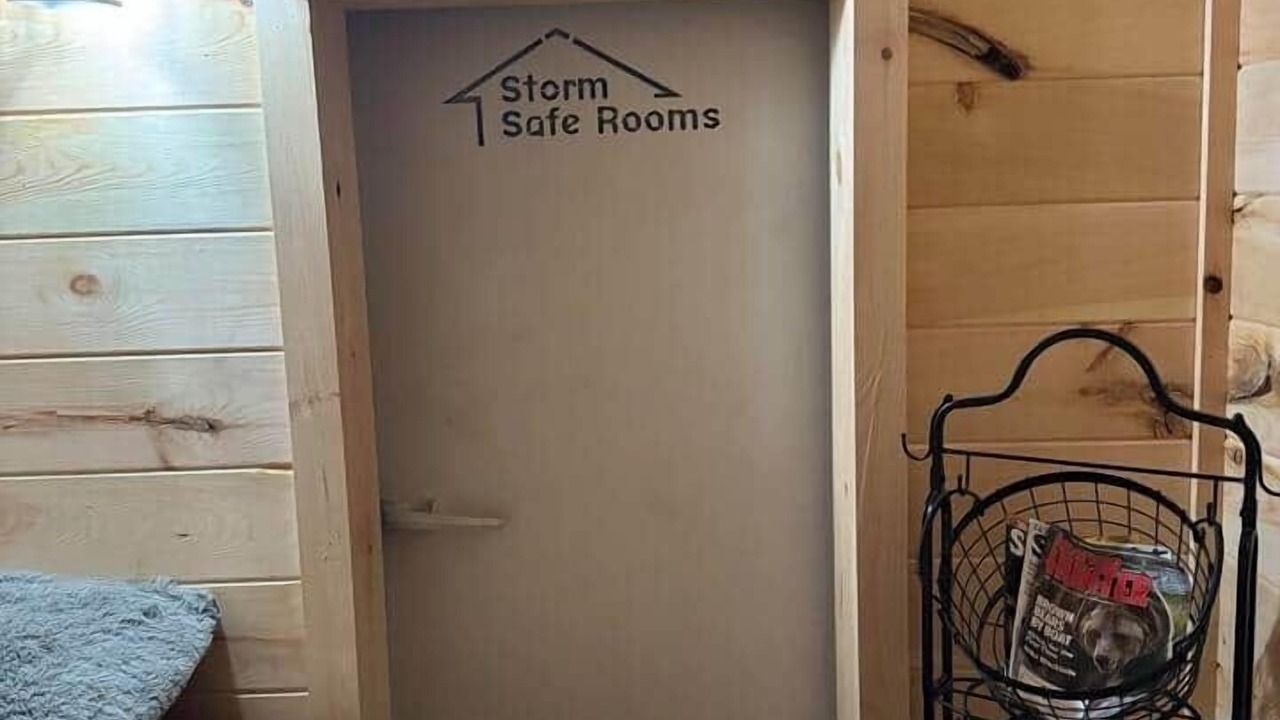 Photo of Bedroom in Pineville