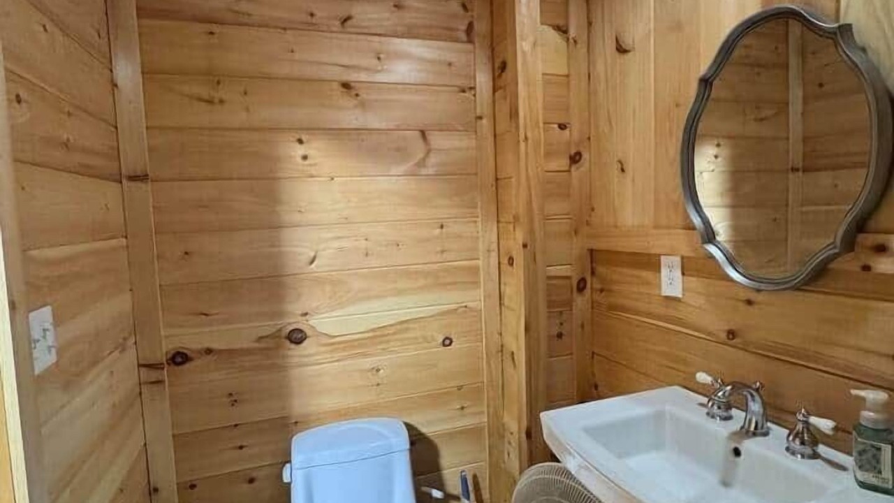 Photo of Bathroom in Pineville