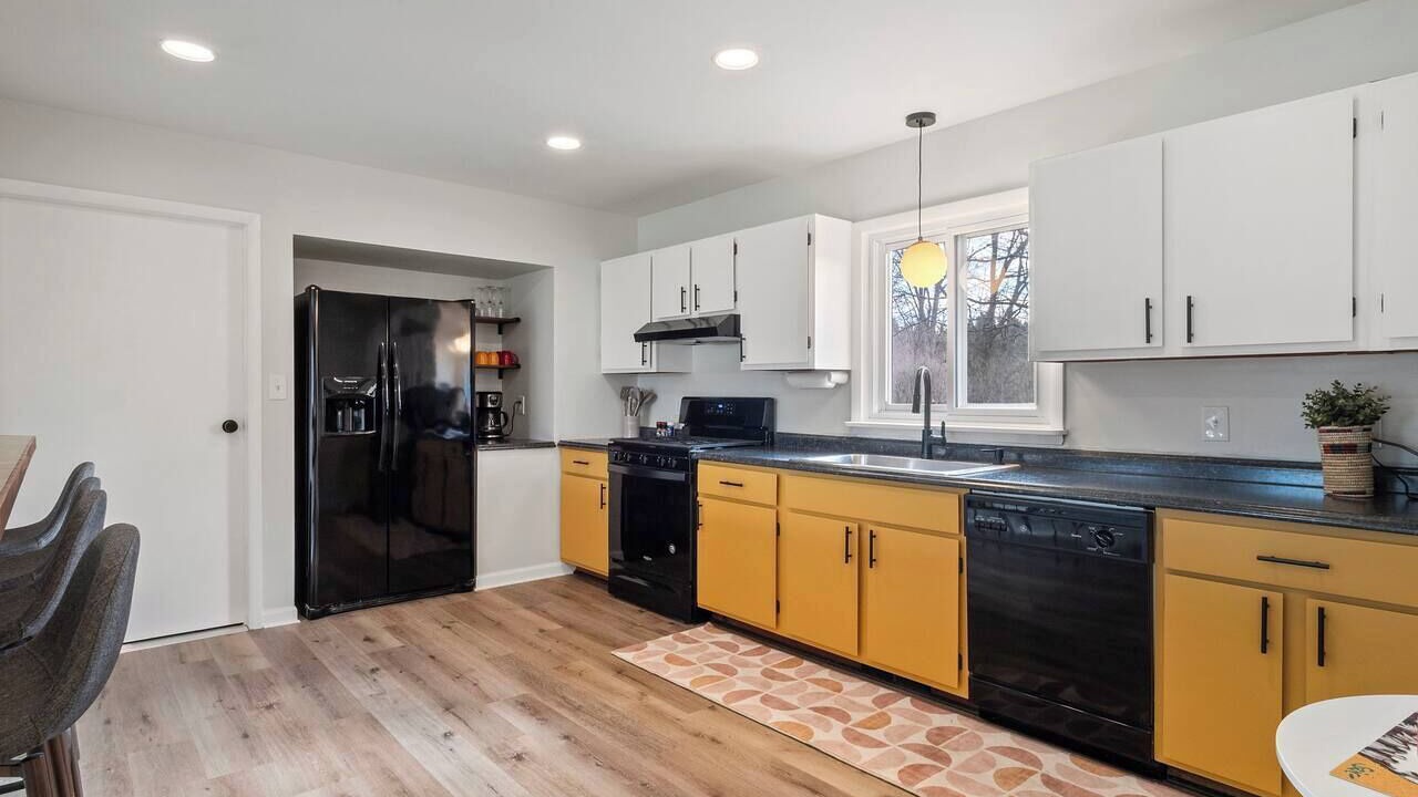Photo of Kitchen in Manistee