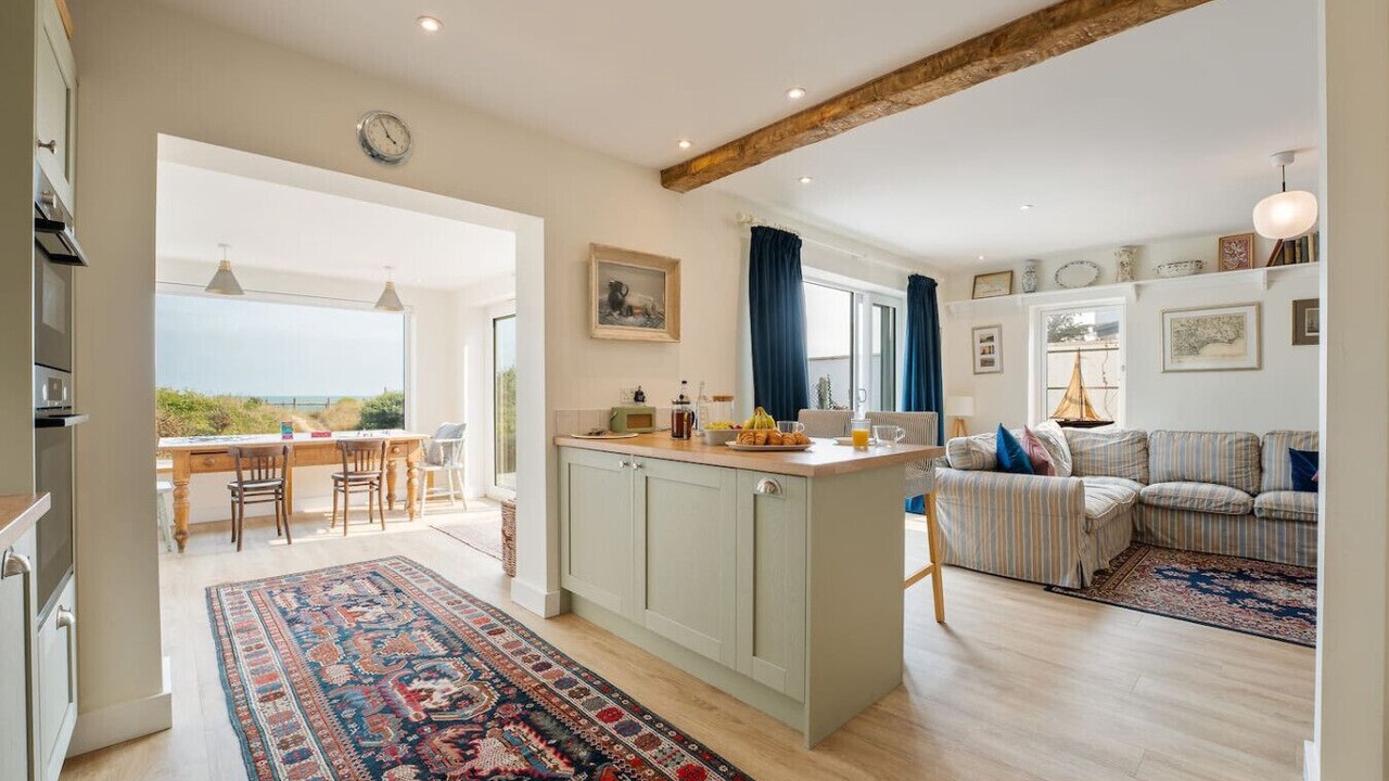 Photo of Others in Sandbanks