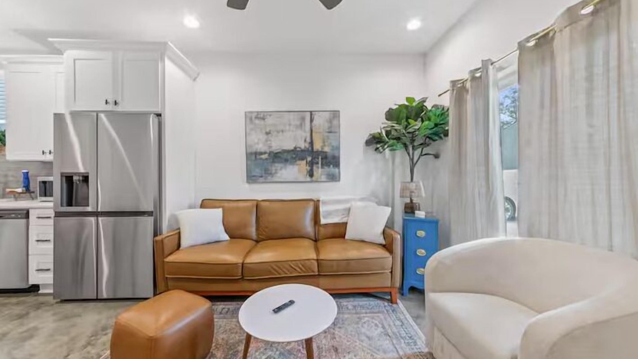 Photo of Livingroom in Lafayette