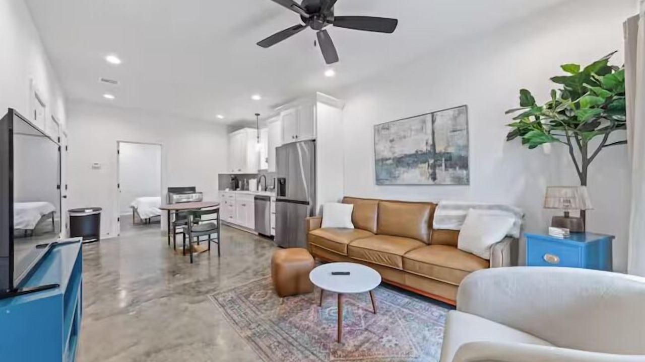 Photo of Livingroom in Lafayette