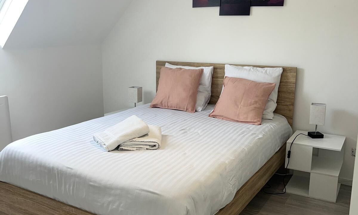 Photo of Bedroom in Precy-sur-Marne