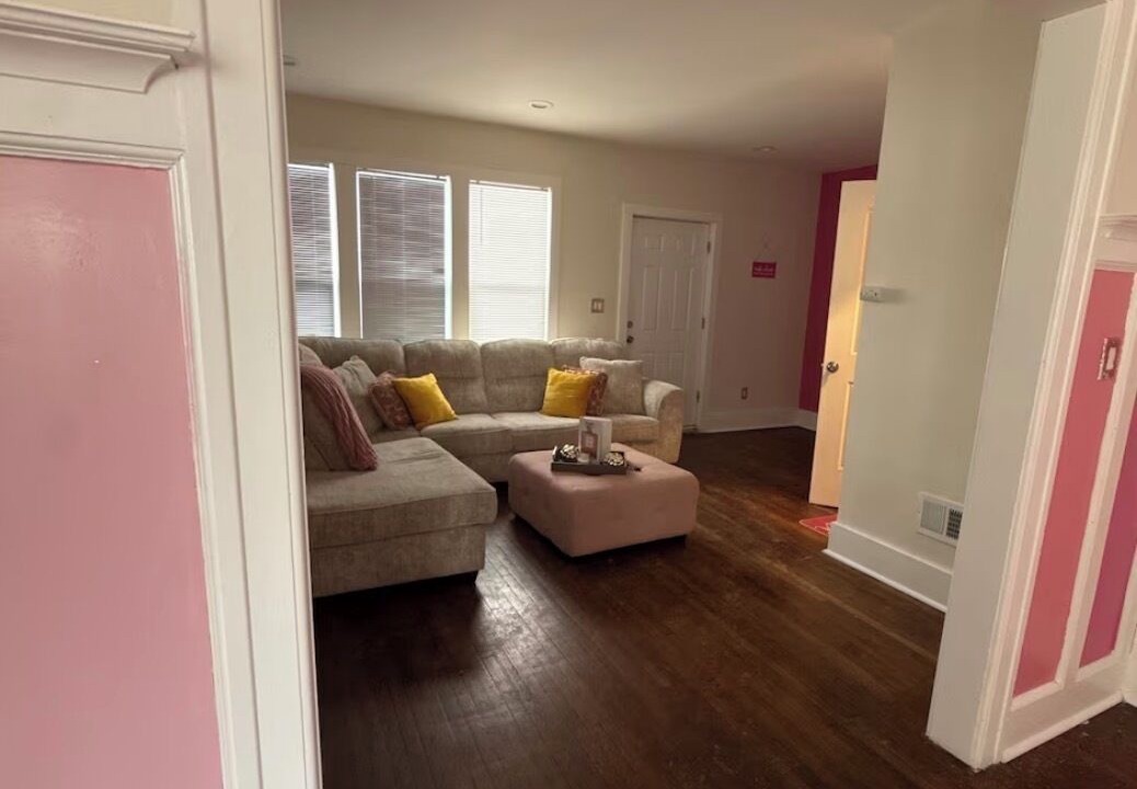 Photo of Livingroom in New Center Detroit