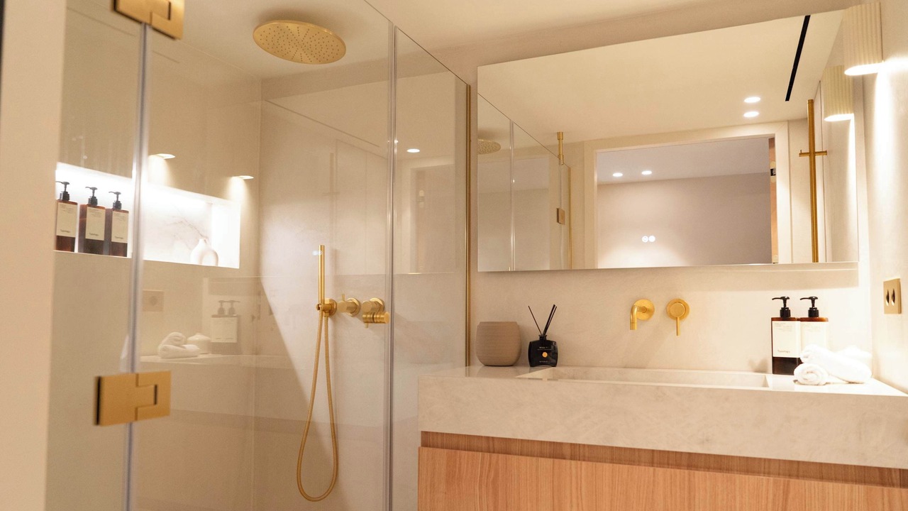 Photo of Bathroom in Opera