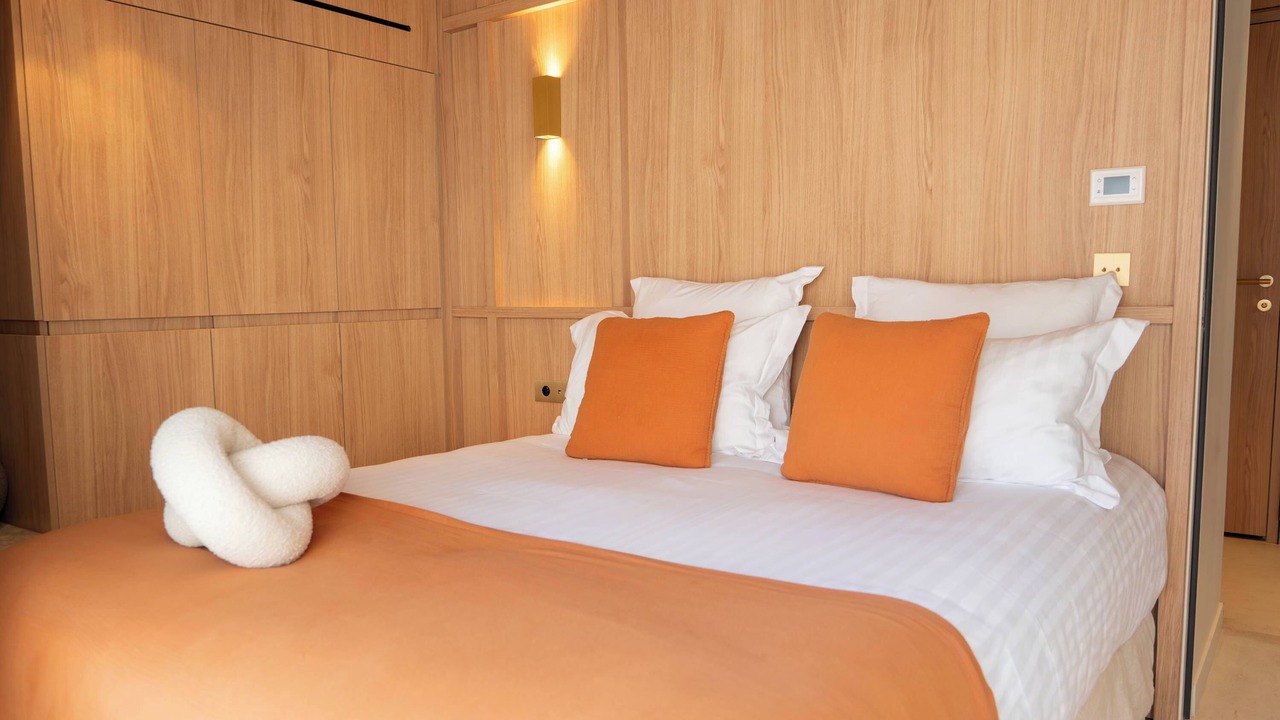 Photo of Bedroom in Opera