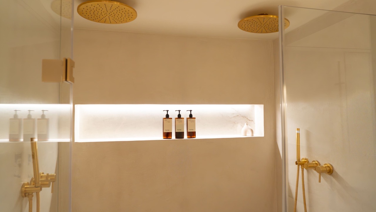 Photo of Bathroom in Opera