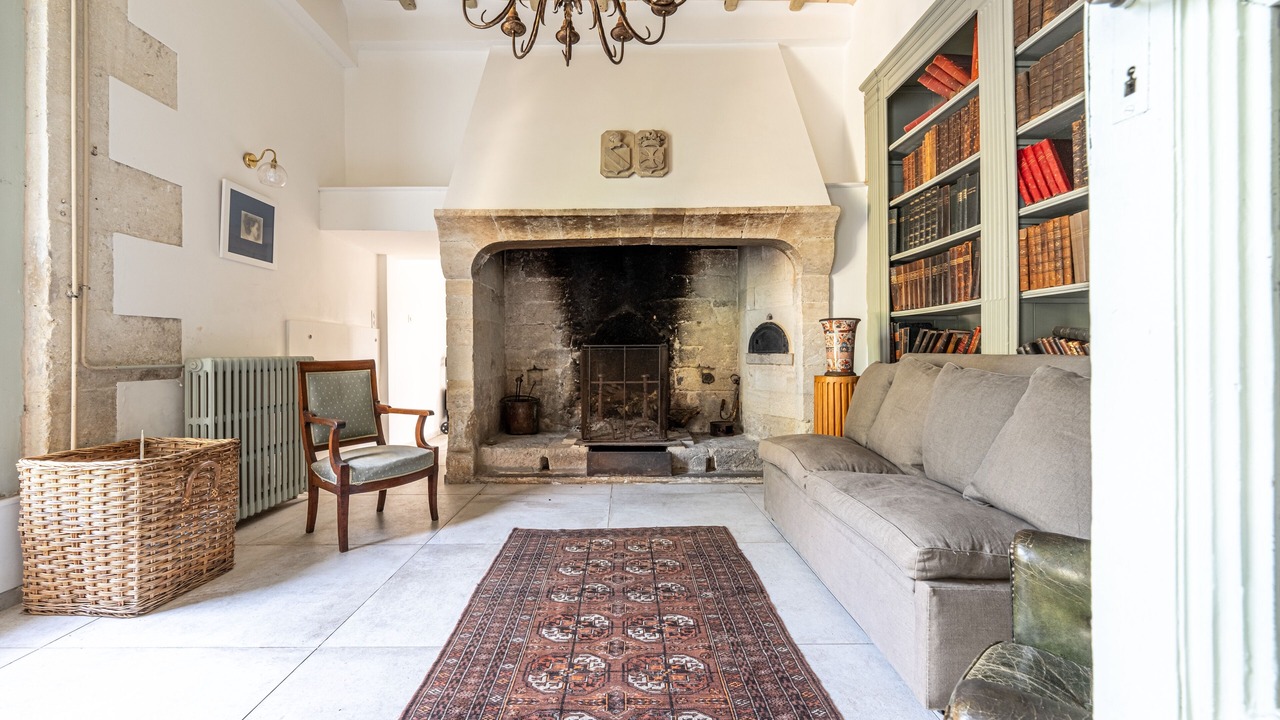 Photo of Others in Junas