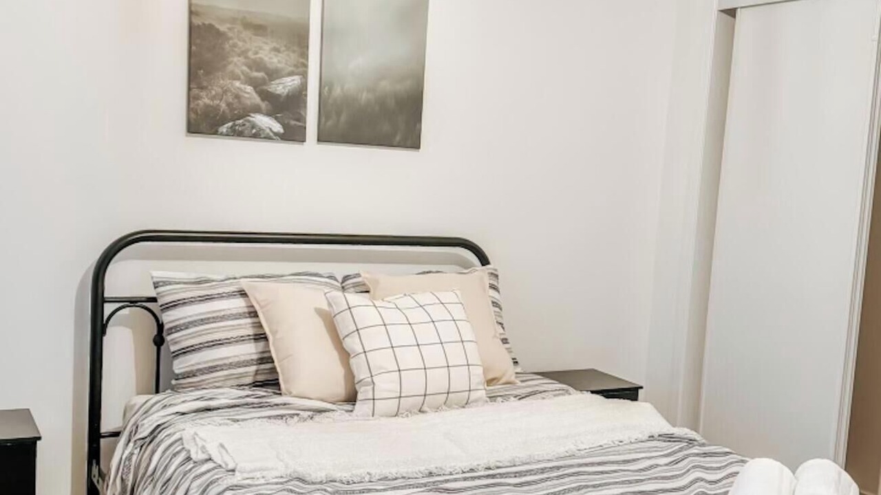 Photo of Bedroom in Alcona