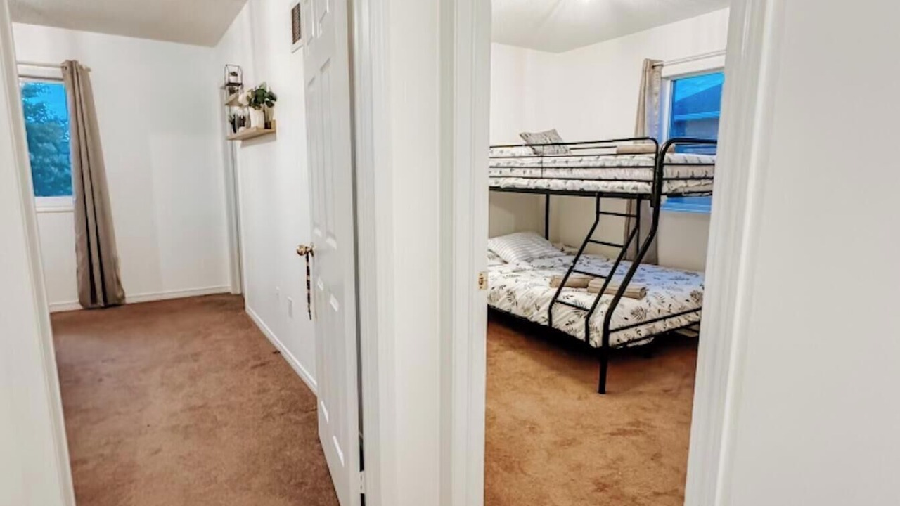 Photo of Bedroom in Alcona