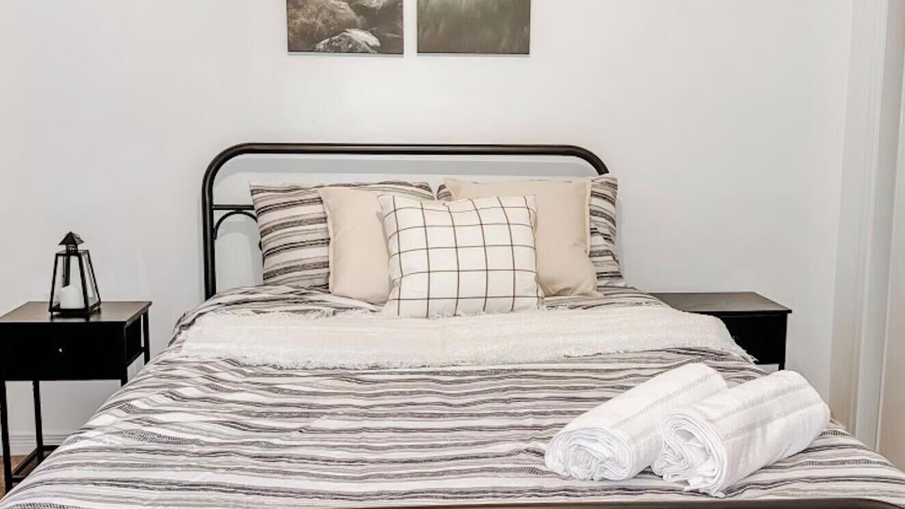 Photo of Bedroom in Alcona