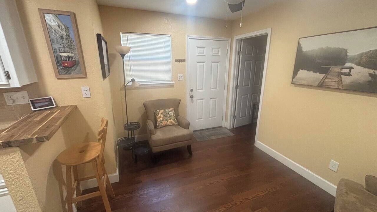 Photo of Livingroom in Greater East End
