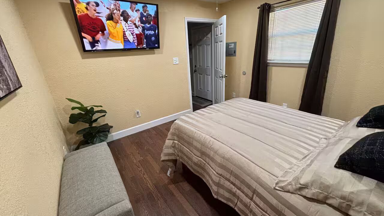 Photo of Bedroom in Greater East End