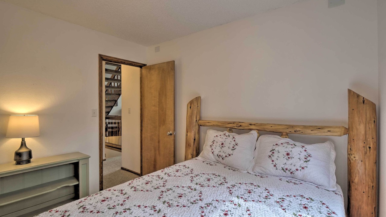 Photo of Bedroom in Woodland Park