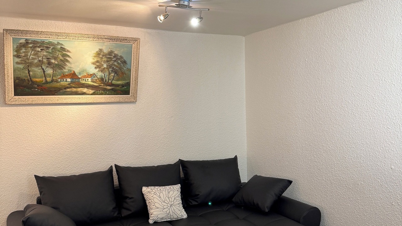 Photo of Livingroom in Vaulx En Velin Village