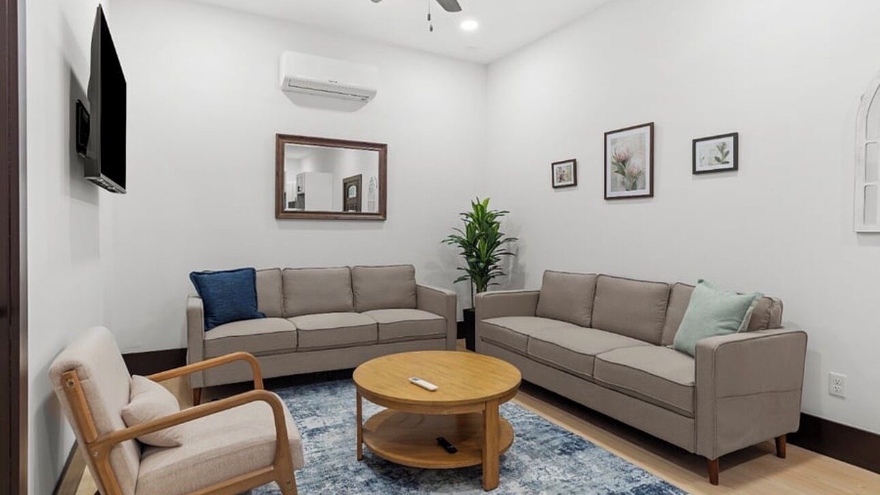 Photo of Livingroom in St. Louis