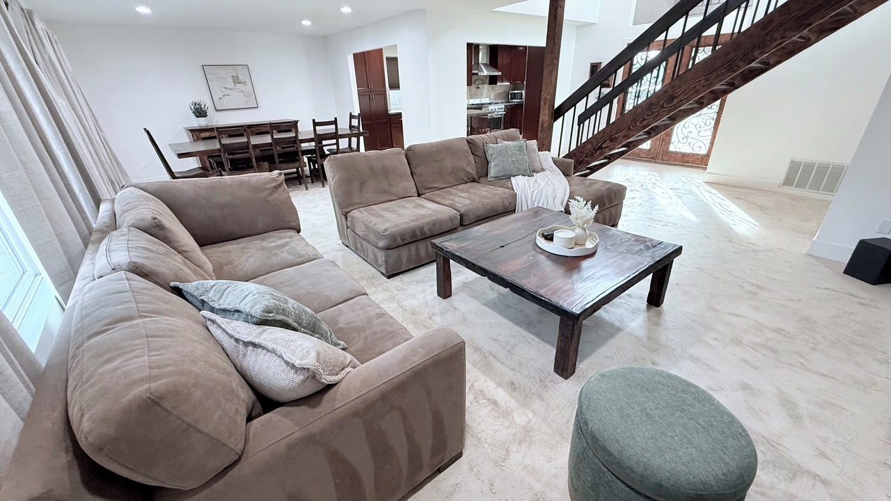 Photo of Livingroom in Agoura Hills