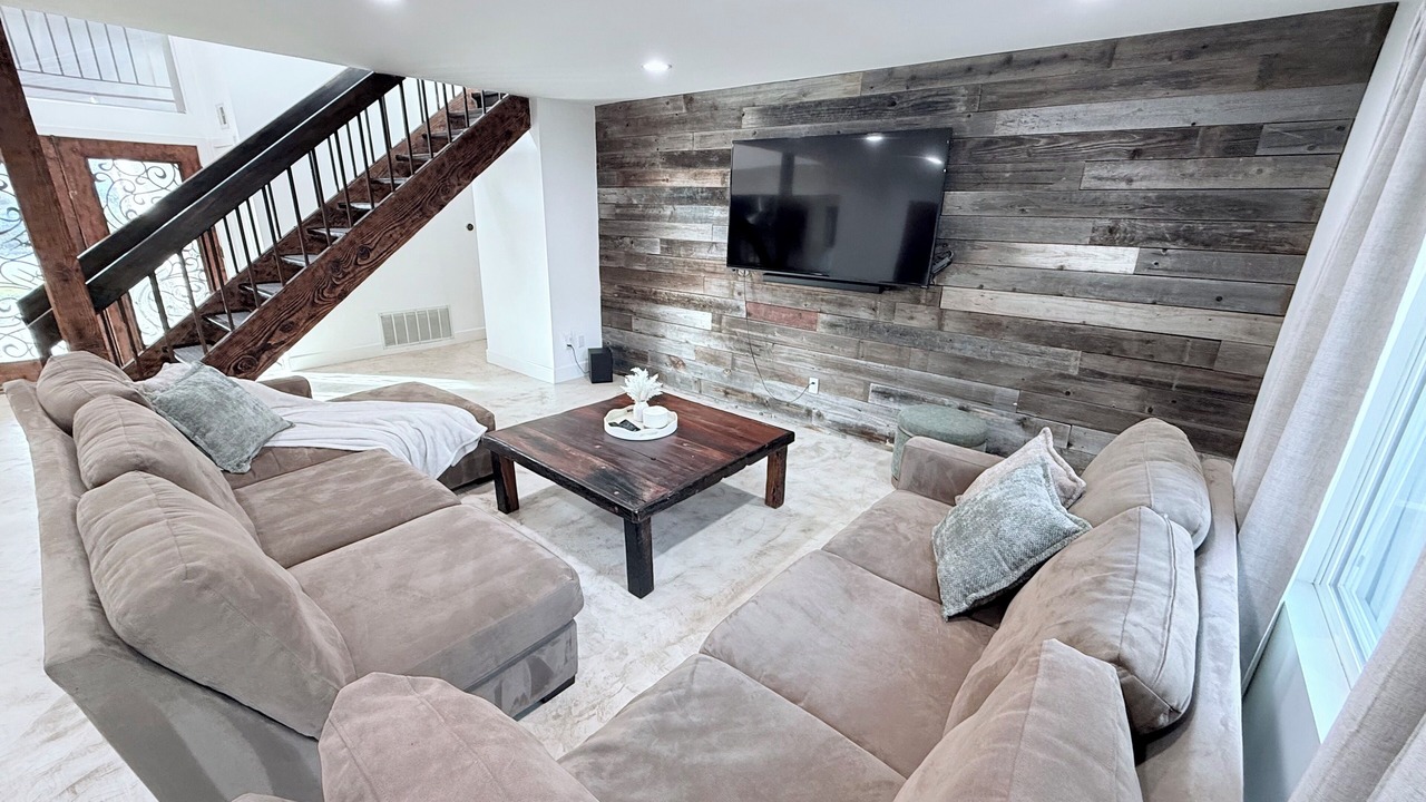 Photo of Livingroom in Agoura Hills
