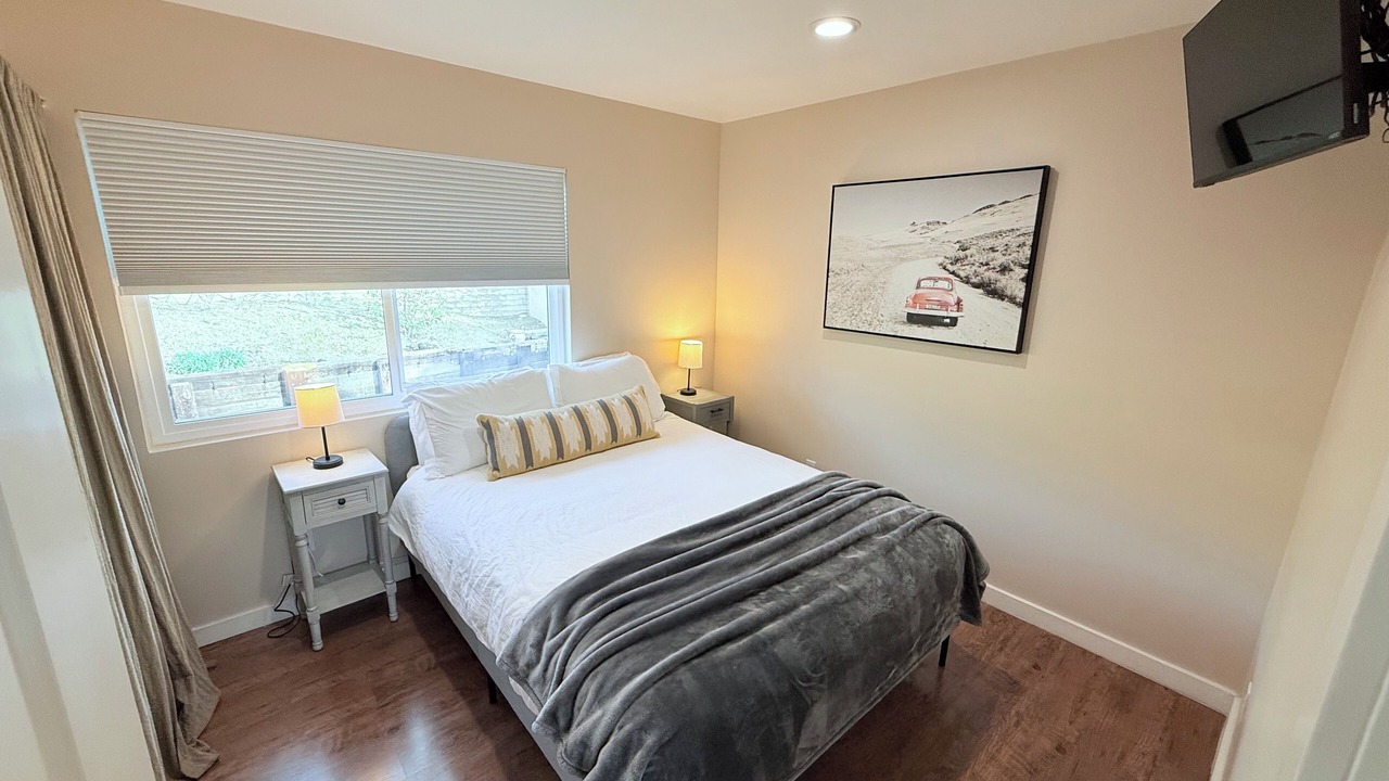 Photo of Bedroom in Agoura Hills
