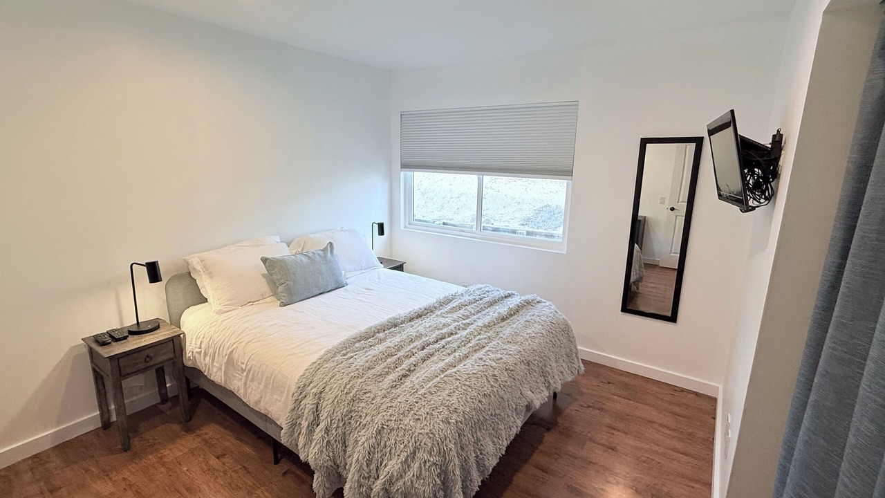Photo of Bedroom in Agoura Hills
