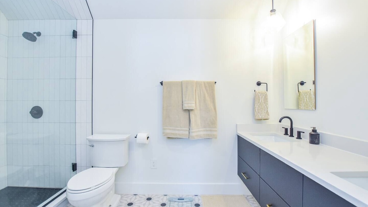 Photo of Bathroom in Parker Lane