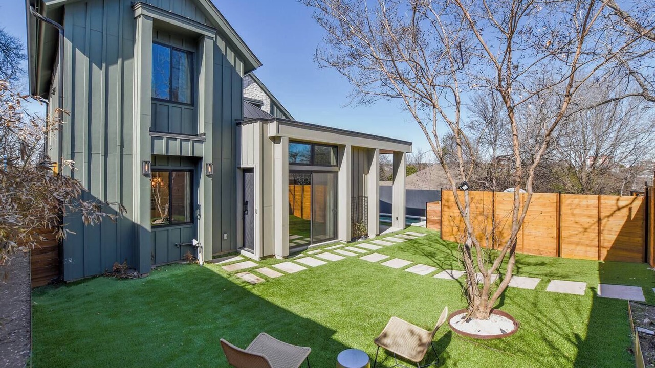 Photo of Outdoor in Parker Lane