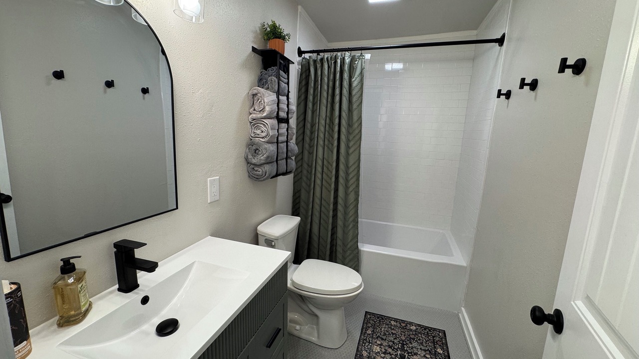 Photo of Bathroom in McAlester