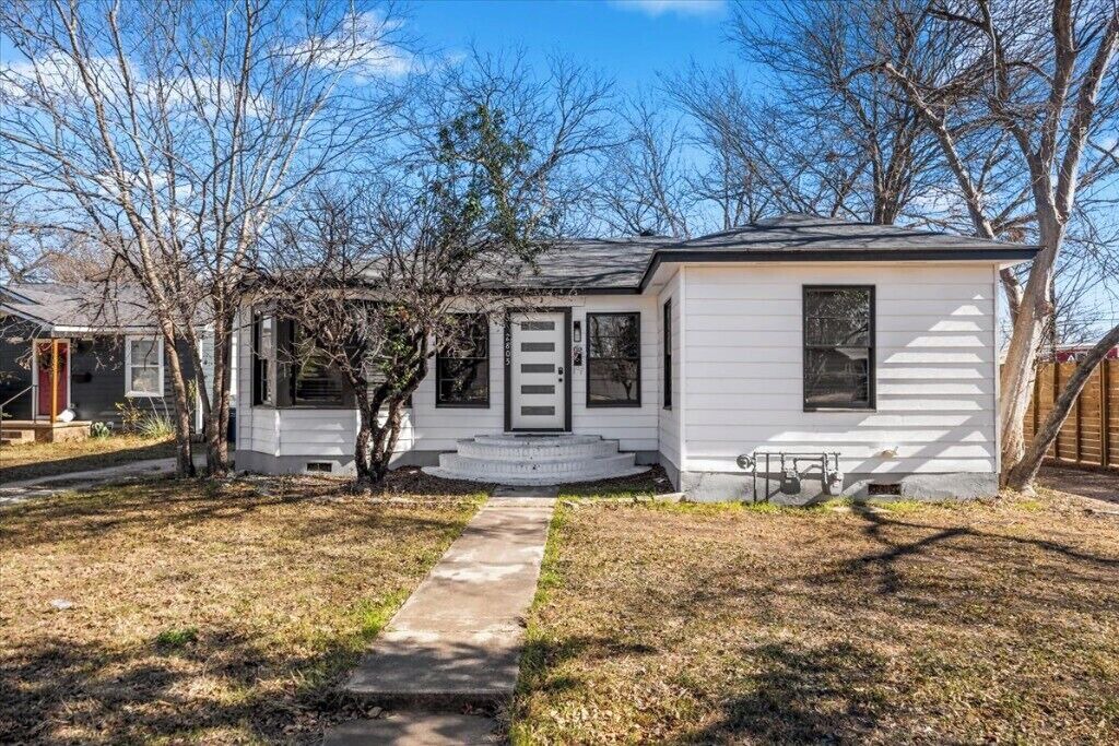 Photo of Outdoor in Cherrywood