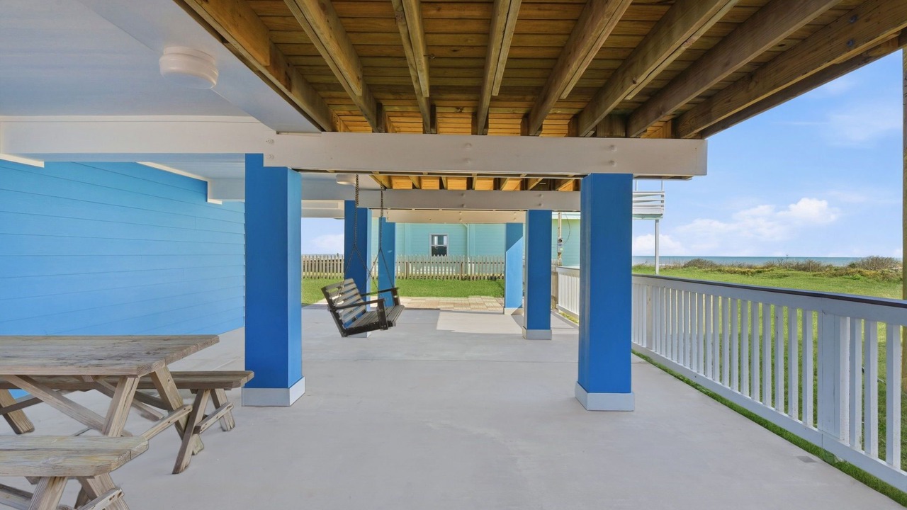 Photo of Outdoor in Pirates Beach West