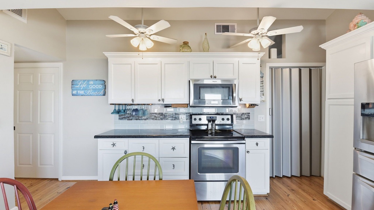 Photo of Kitchen in Pirates Beach West