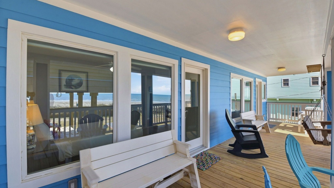Photo of Patio Balcony in Pirates Beach West